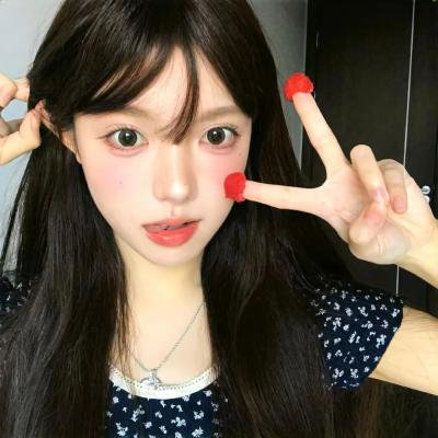 帐棚顶上的马戏团艺人